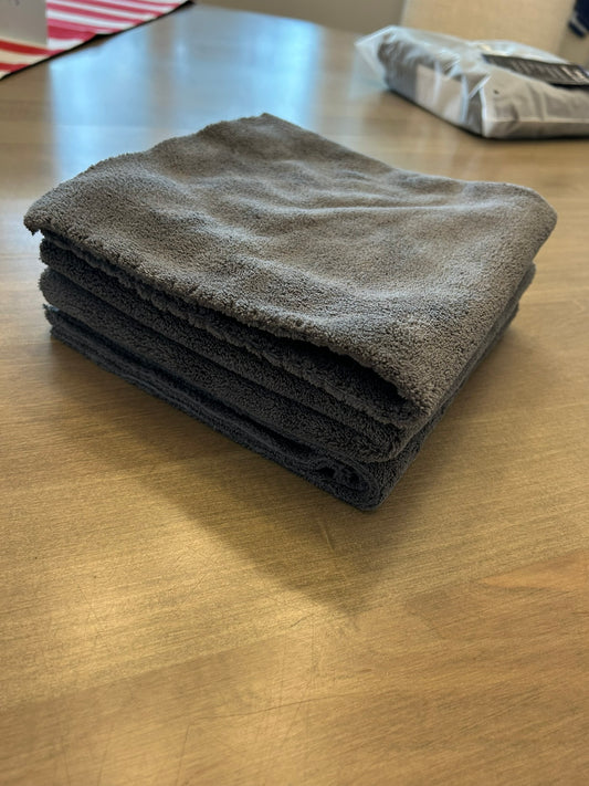 PRYSM Ultra Plush 550 GSM Edgeless Microfiber Towels — 3 Pack